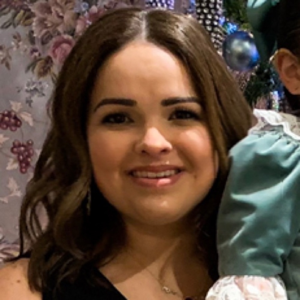 Meet your Posher, Daniela